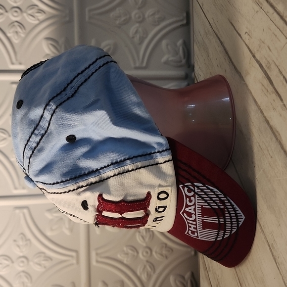 CHICAGO - Red/White/Blue - Womans Hat - Picture 2 of 5